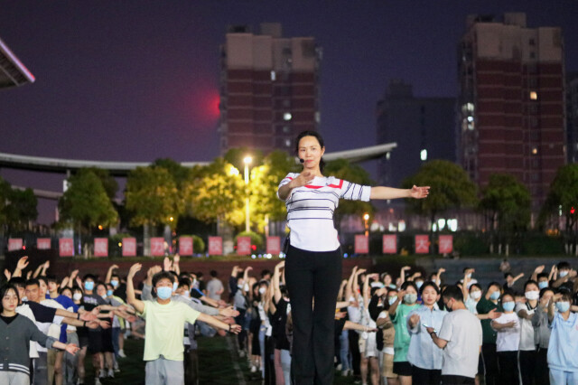 携手抗疫  问鼎在线工会在行动