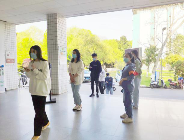 携手抗疫  问鼎在线工会在行动